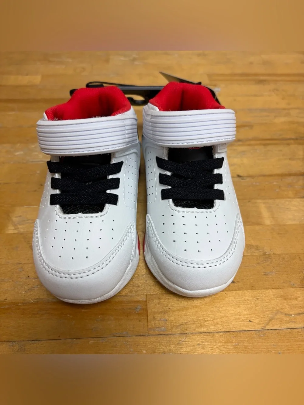 AND1 Baby Boys Athletic Strap Sneakers White Black Red Size 5 NWT